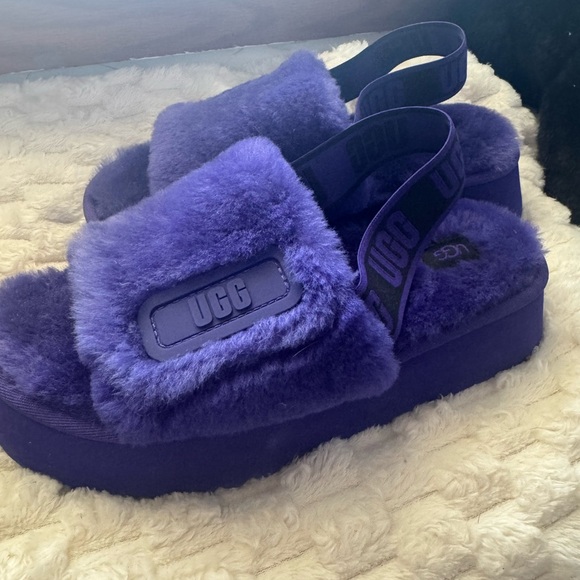 UGG Purple Slippers BRAND NEW!!💜 - Picture 1 of 3